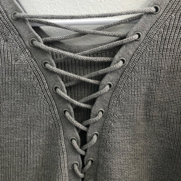 Grey lace up back sweater - Picture 2 of 3